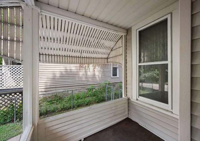 Photo 3 of Single family home for sale at 835 3rd Street E, Saint Paul, MN 55106 | MLS# 7108242 | Listing updated on 2026-09-30
