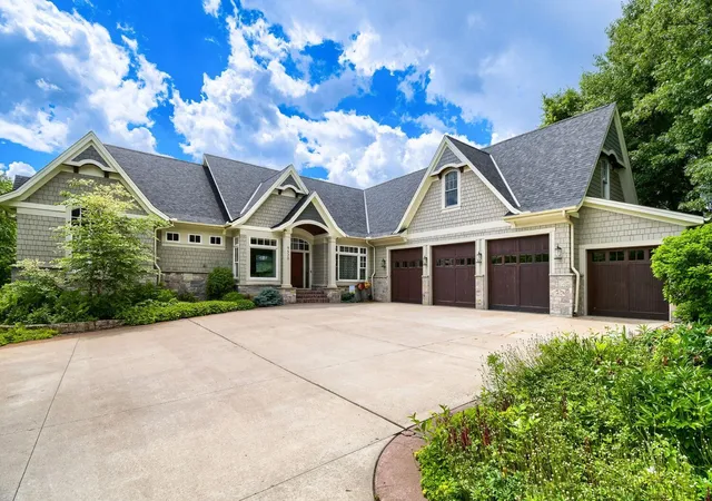 1st image of 9520 Whistling Valley Trl, Lake Elmo, MN 55042 | MLS# 7108249