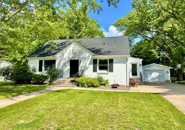 1st image of 351 E Hughes St, New Richmond, WI 54017 | MLS# 7108250