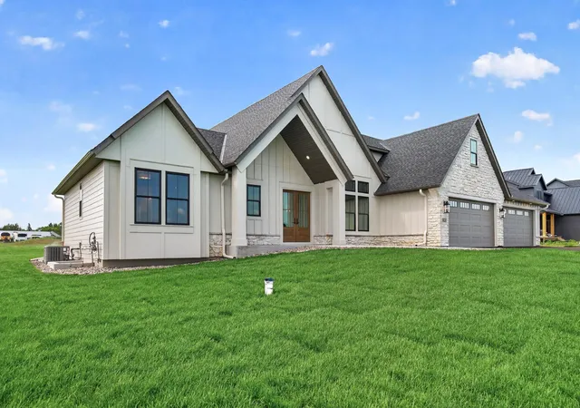 2nd image of 4624 166th Ave Nw, Andover, MN 55304 | MLS# 7108251