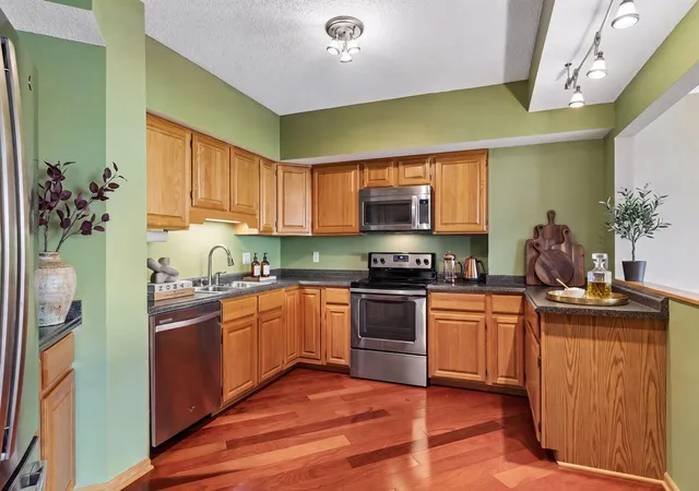 Homes for sale in Saint Paul, MN | 168 6Th St E #3702, Saint Paul, MN 55101 | MLS# 7108255