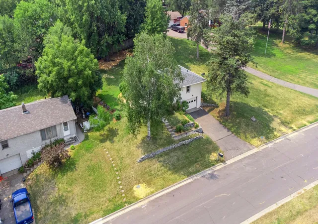 Photo 3 of Single family home for sale at 3255 Highway 55, Saint Paul, MN 55121 | MLS# 7108259 | Listing updated on 2026-09-18