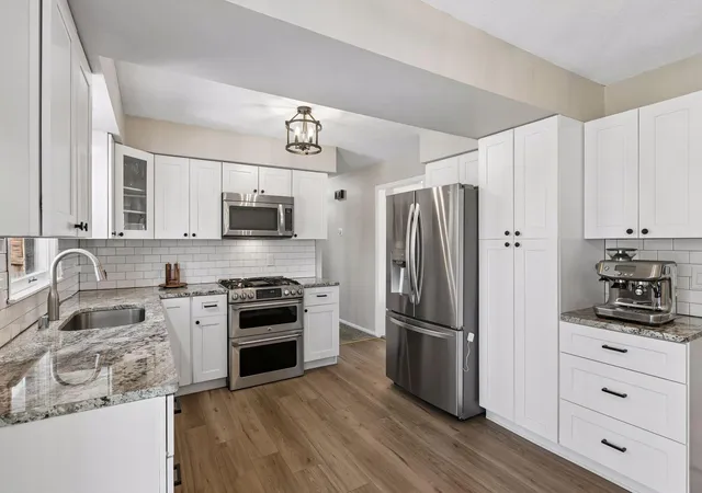 4th image of 4501 Oregon Ave N, New Hope, MN 55428 | MLS# 7108303