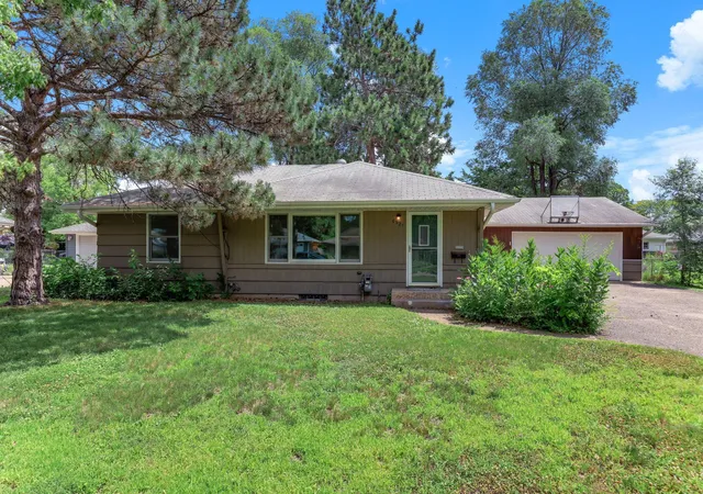 Homes for sale in Richfield, MN | 6921 16th Ave S, Richfield, MN 55423 | MLS# 7108309