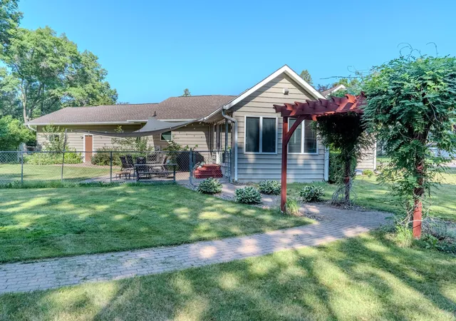 Photo 3 of Single family home for sale at 16804 Mississippi Blvd, Little Falls, MN 56345 | MLS# 7108322 | Listing updated on 2026-09-04