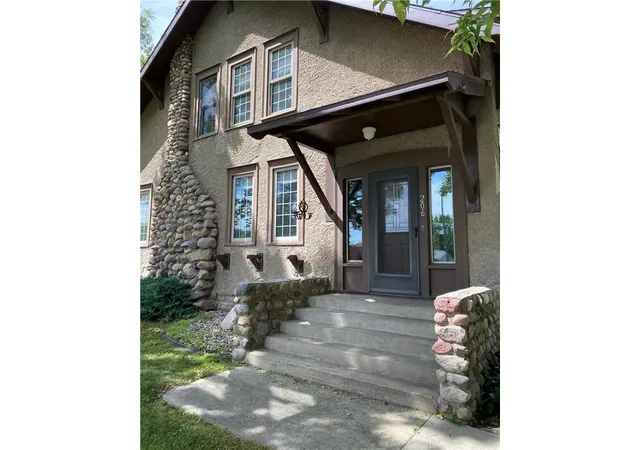 1st image of 206 Pleasant Ave W, Atwater, MN 56209 | MLS# 7108340