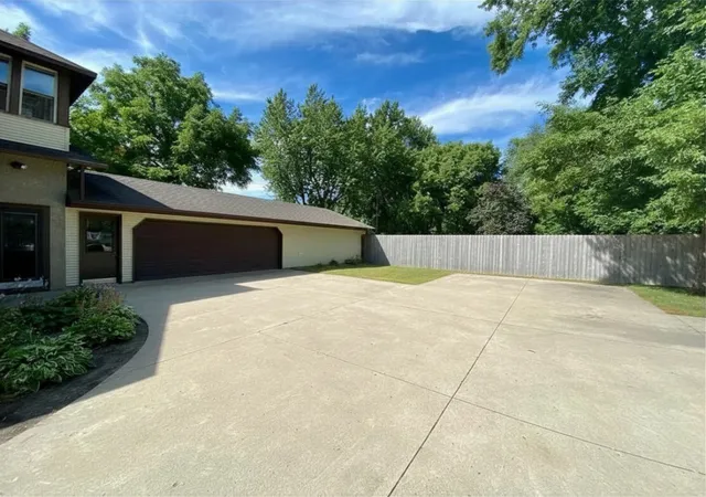 3rd image of 206 Pleasant Ave W, Atwater, MN 56209 | MLS# 7108340