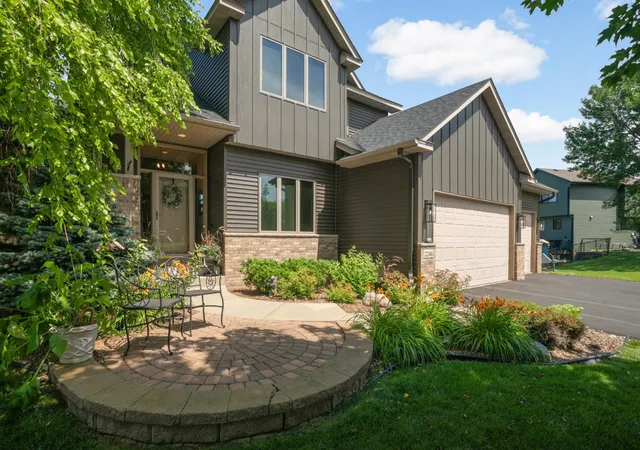 1st image of 22346 Red Oak Dr, Rogers, MN 55374 | MLS# 7108368