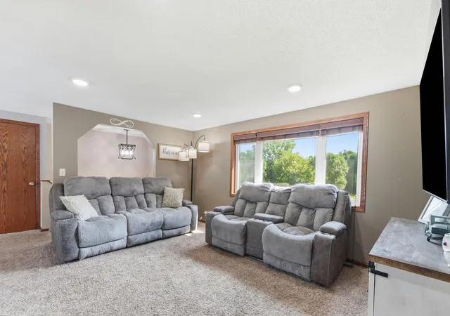 4th image of 28087 Timber Lane Rd, Paynesville, MN 56362 | MLS# 7108378