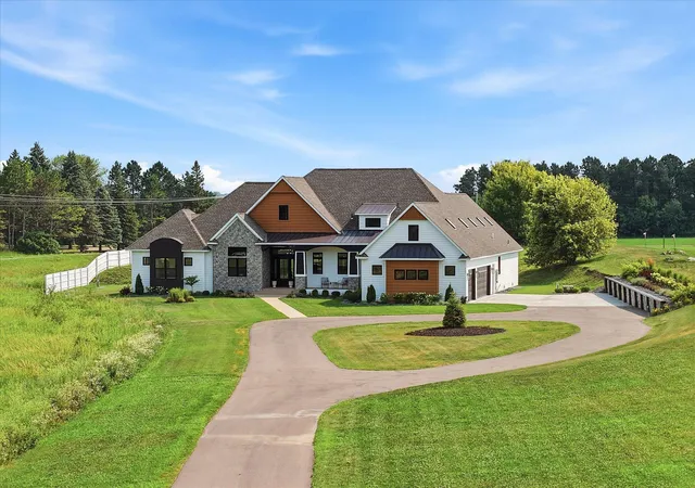 1st image of 6783 Broadview Dr, Prior Lake, MN 55372 | MLS# 7108383