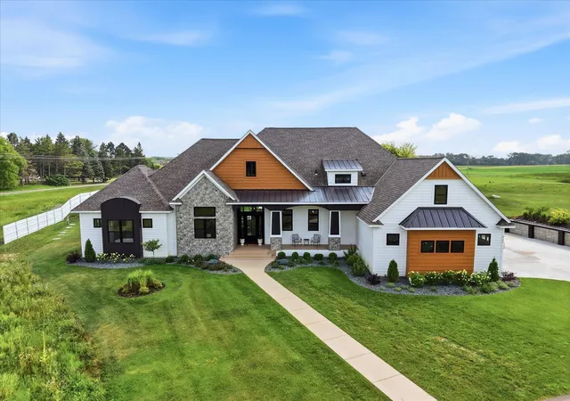 Photo 2 of Mansion for sale at 6783 Broadview Dr, Prior Lake, MN 55372 | MLS# 7108383 | Listing updated on 2026-10-19