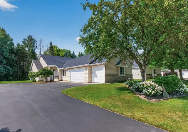 2nd image of 6975 Eagle Trl, Hugo, MN 55038 | MLS# 7108384