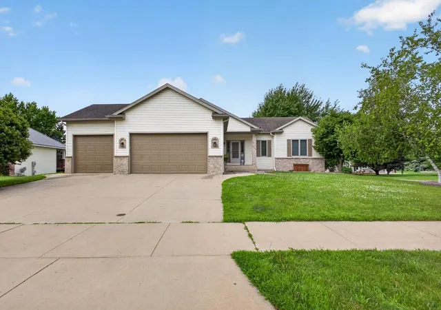 1st image of 1002 John & Mary Dr Se, Chatfield, MN 55923 | MLS# 7108387