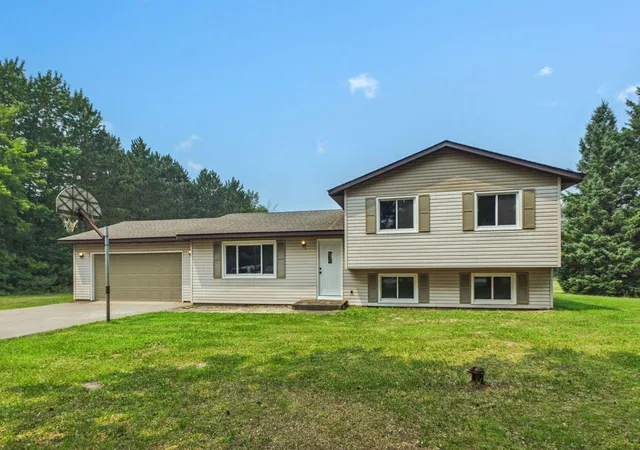 1st image of 16112 Kettle River Blvd Ne, Forest Lake, MN 55025 | MLS# 7108395