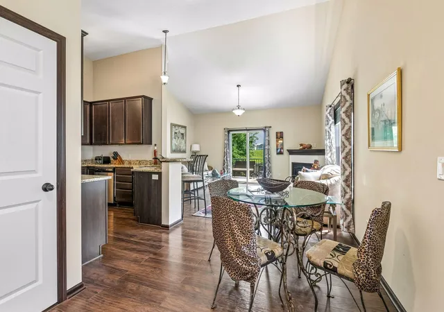 5th image of 2588 Vierling Dr E, Shakopee, MN 55379 | MLS# 7108415