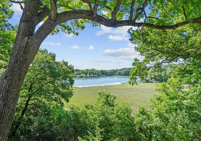 3rd image of 2875 Gale Rd, Wayzata, MN 55391 | MLS# 7108425