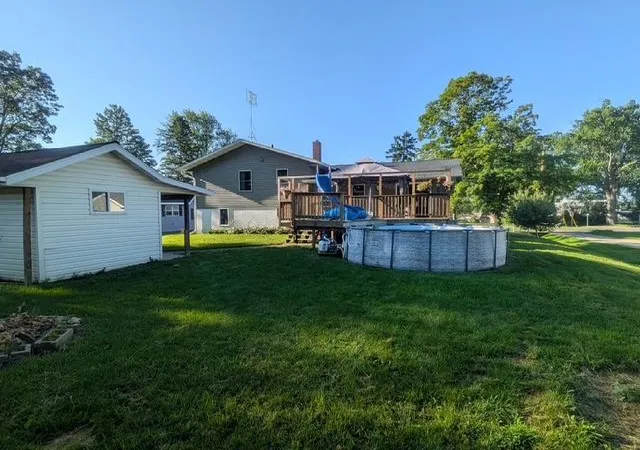 Photo 3 of Single family home for sale at 427 1st Avenue W, Clear Lake, WI 54005 | MLS# 7108433 | Listing updated on 2026-08-27