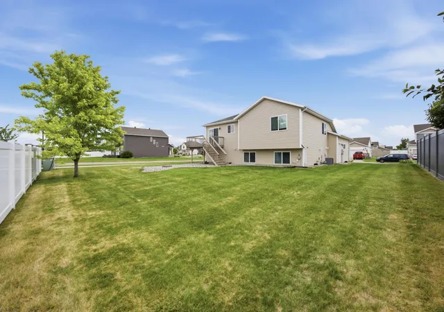 24th image of 1210 30th Ave W, West Fargo, ND 58078 | MLS# 7108445