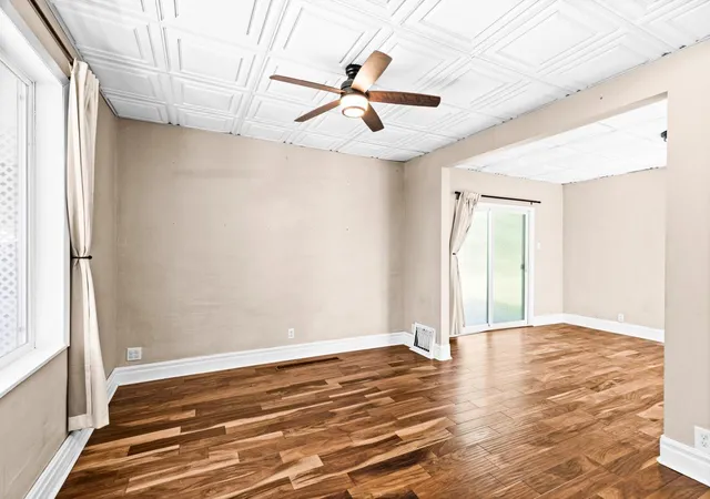 3rd image of 523 1st Street, Duluth, MN 55810 | MLS# 7108449