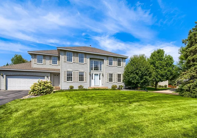 Photo 1 of Single family home for sale at 9270 Cornell Rd, Woodbury, MN 55125 | MLS# 7108465 | Listing updated on 2026-08-31