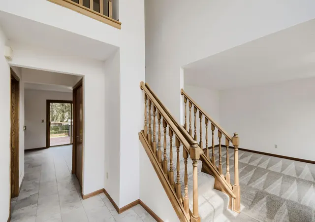 Photo 3 of Single family home for sale at 9270 Cornell Rd, Woodbury, MN 55125 | MLS# 7108465 | Listing updated on 2026-10-07