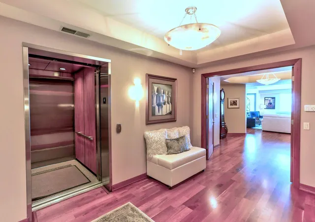 Photo 2 of Condo for sale at 1070 Grandview Ct Ne #406, Minneapolis, MN 55421 | MLS# 7108466 | Listing updated on 2026-08-27