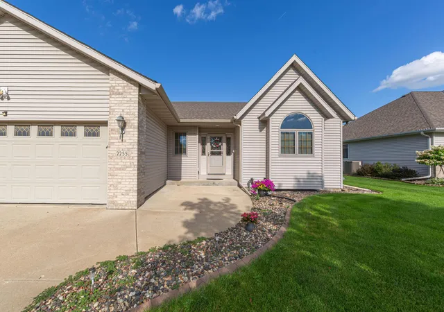 4th image of 2255 Mineral Springs Pkwy, Owatonna, MN 55060 | MLS# 7108475