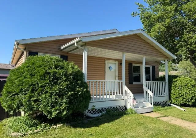 Photo 1 of Sale Pending at 1855 S Village Dr Se, Rochester, MN 55904 | MLS# 7108479 | Listing updated on 2026-09-02