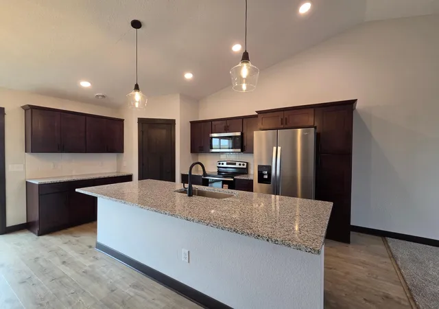 Photo 4 of Single family home for sale at 1110 Cullen St, Saint Peter, MN 56082 | MLS# 7108481 | Listing updated on 2026-08-31