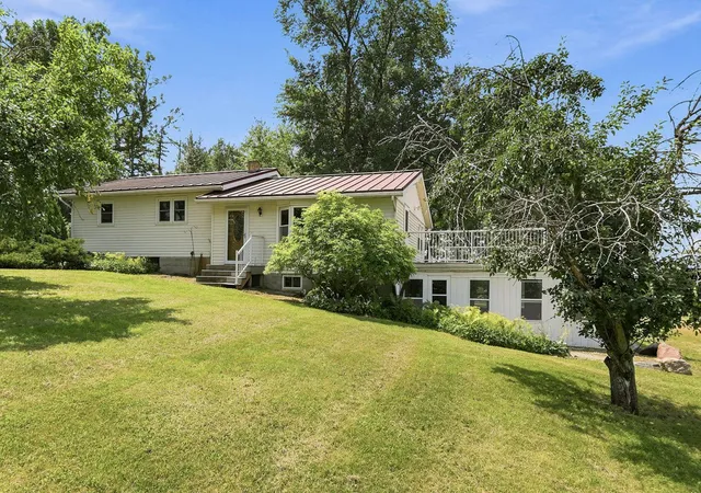 Photo 1 of Single family home for sale at 21126 210th Street, Hutchinson, MN 55350 | MLS# 7108489 | Listing updated on 2026-08-03