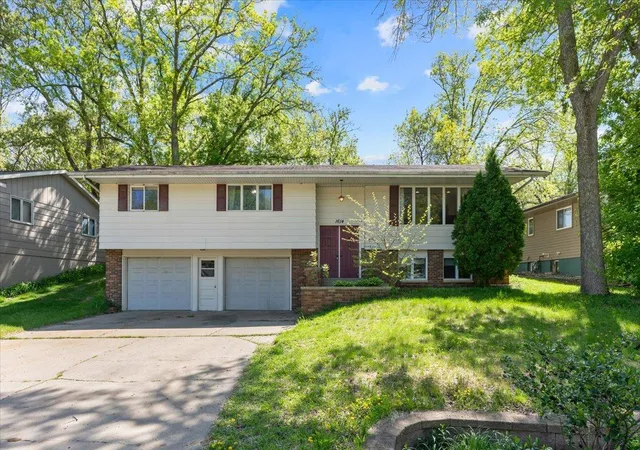Photo 2 of Single family home for sale at 1614 12th Avenue Se, Saint Cloud, MN 56304 | MLS# 7108500 | Listing updated on 2026-08-26