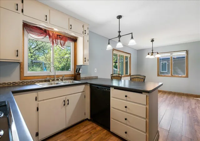Photo 2 of Single family home for sale at 1614 12th Avenue SE, Saint Cloud, MN 56304 | MLS# 7108500 | Listing updated on 2026-08-26