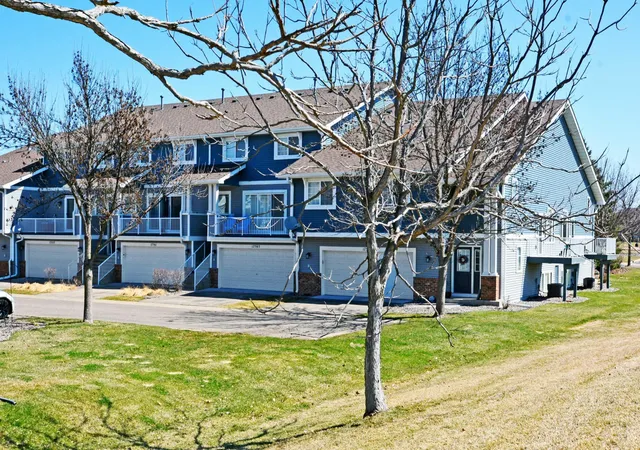 3rd image of 17565 69Th Pl N, Maple Grove, MN 55311 | MLS# 7108507