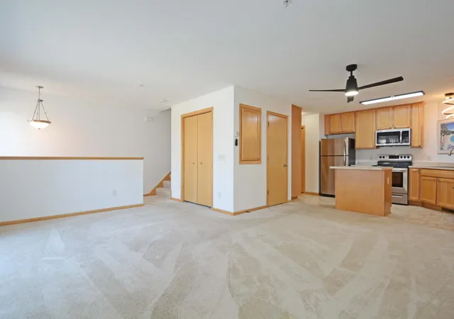 4th image of 17565 69Th Pl N, Maple Grove, MN 55311 | MLS# 7108507