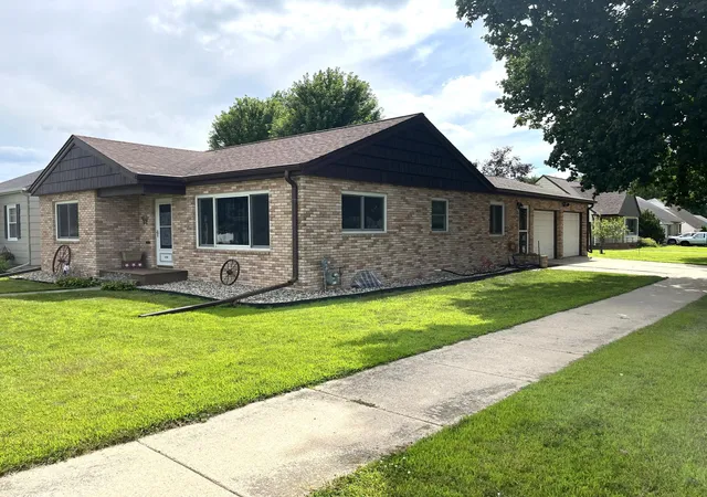 1st image of 600 Highland Ave, Fairmont, MN 56031 | MLS# 7108508