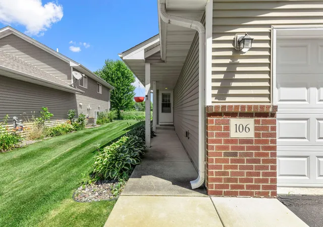 Photo 3 of Single family home for sale at 106 Garner Cir, Montrose, MN 55363 | MLS# 7108517 | Listing updated on 2026-09-22