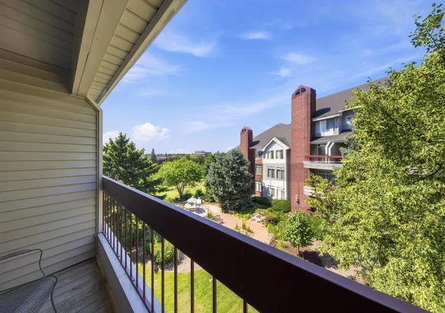 Photo 3 of Condo for sale at 7440 Edinborough Way #4314, Minneapolis, MN 55435 | MLS# 7108541 | Listing updated on 2026-10-10