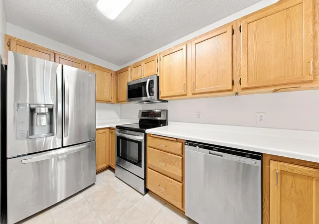 Listing Photo 5 - Condo for sale in building located at 7440 Edinborough Wy, Edina, MN 55435 - Unit #4314