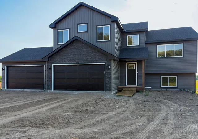1st image of 19323 90th Ave, Milaca, MN 56353 | MLS# 7108574