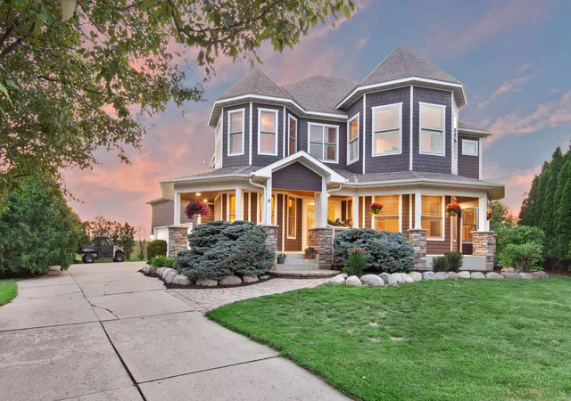 2nd image of 1886 Sandbar Cir, Waconia, MN 55387 | MLS# 7108583