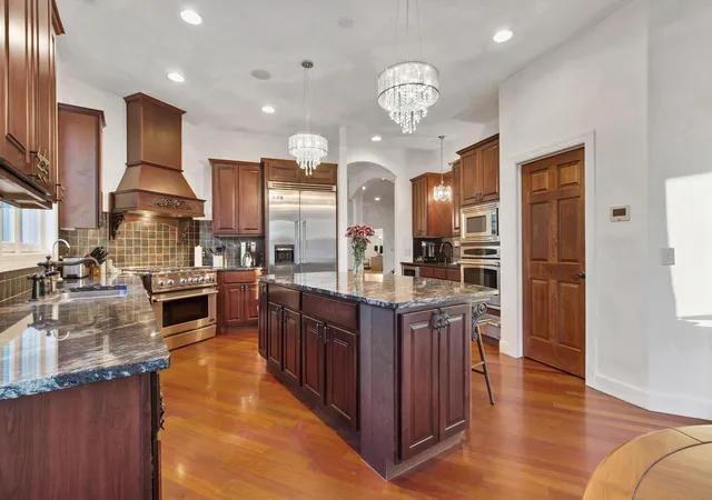Photo 4 of Single family home for sale at 1886 Sandbar Cir, Waconia, MN 55387 | MLS# 7108583 | Listing updated on 2026-10-05