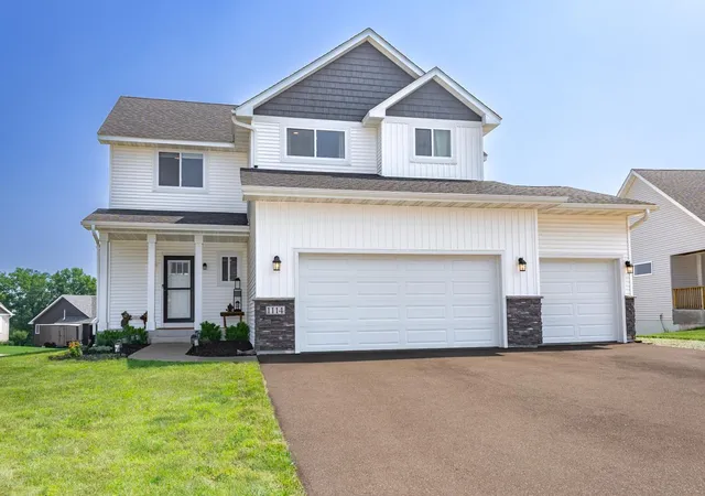 1st image of 1114 Susan Ln, Roberts, WI 54023 | MLS# 7108589