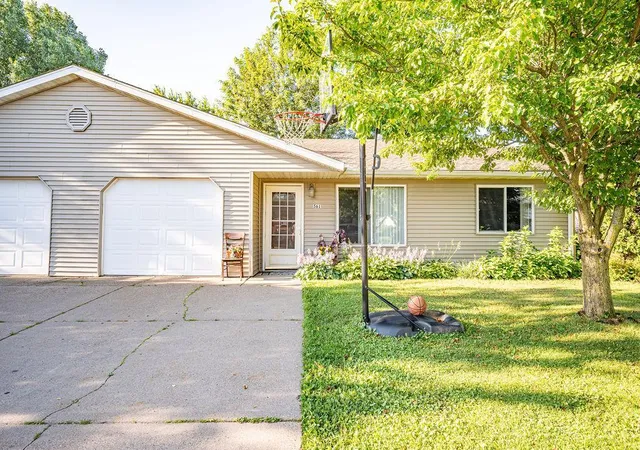 17th image of 561 Burton Cir, Ellsworth, WI 54011 | MLS# 7108611