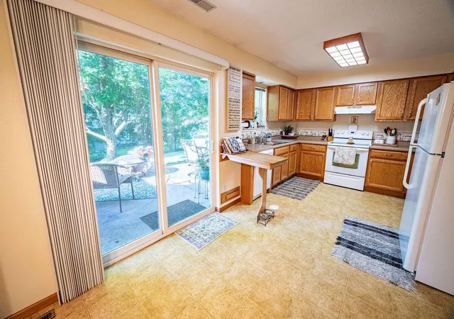 3rd image of 561 Burton Cir, Ellsworth, WI 54011 | MLS# 7108611
