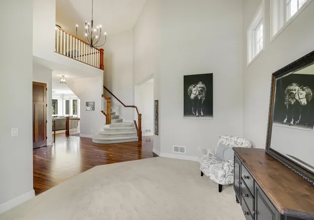 Photo 3 of Sale Pending at 4270 Wild Meadows Dr, Hamel, MN 55340 | MLS# 7108626 | Listing updated on 2026-08-17