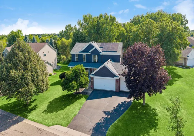 Photo 3 of Sale Pending at 2283 Saint Johns Dr, Saint Paul, MN 55129 | MLS# 7108637 | Listing updated on 2026-08-18