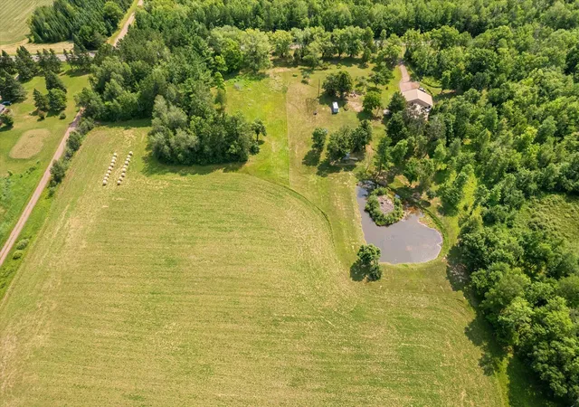 4th image of 25256 Groningen Rd, Sandstone, MN 55072 | MLS# 7108638