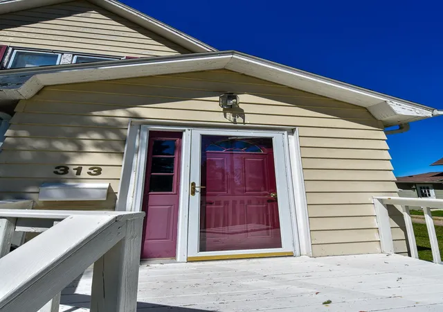 4th image of 313 State Ave N, Thief River Falls, MN 56701 | MLS# 7108641