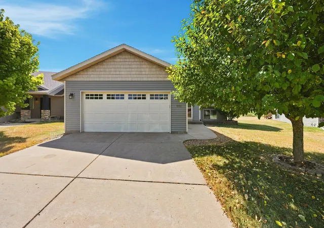 2nd image of 1050 Voyageur St, Saint Cloud, MN 56303 | MLS# 7108654