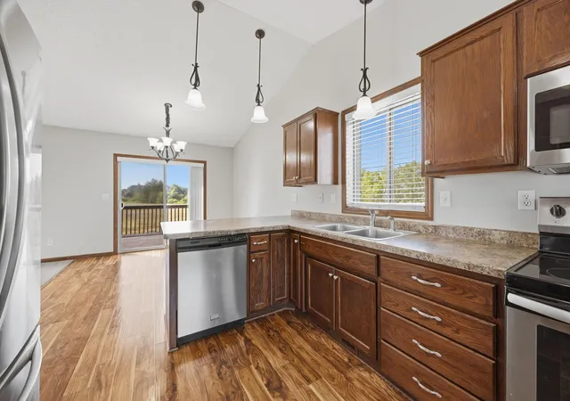4th image of 1050 Voyageur St, Saint Cloud, MN 56303 | MLS# 7108654